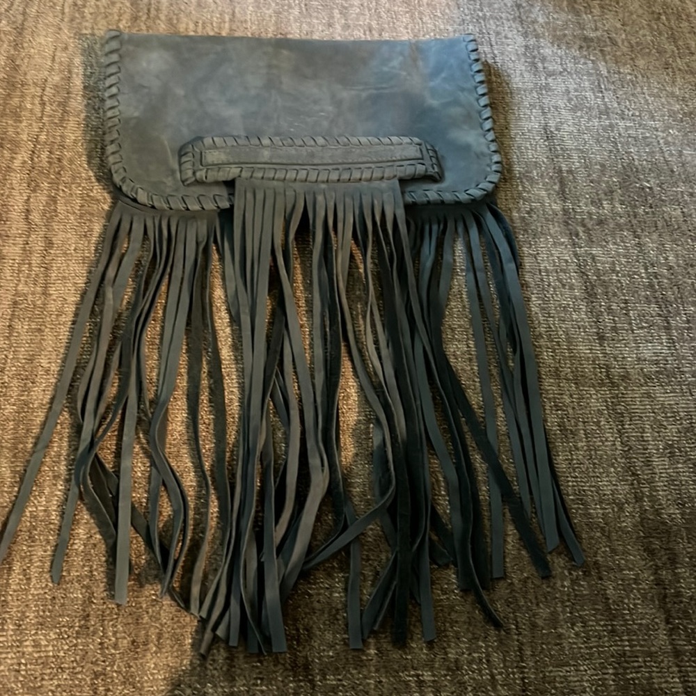 Fringe clutch